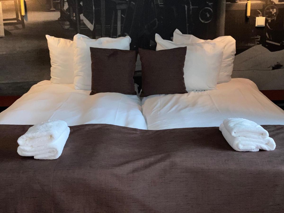 Hotel Nijver Geldrop Exteriör bild